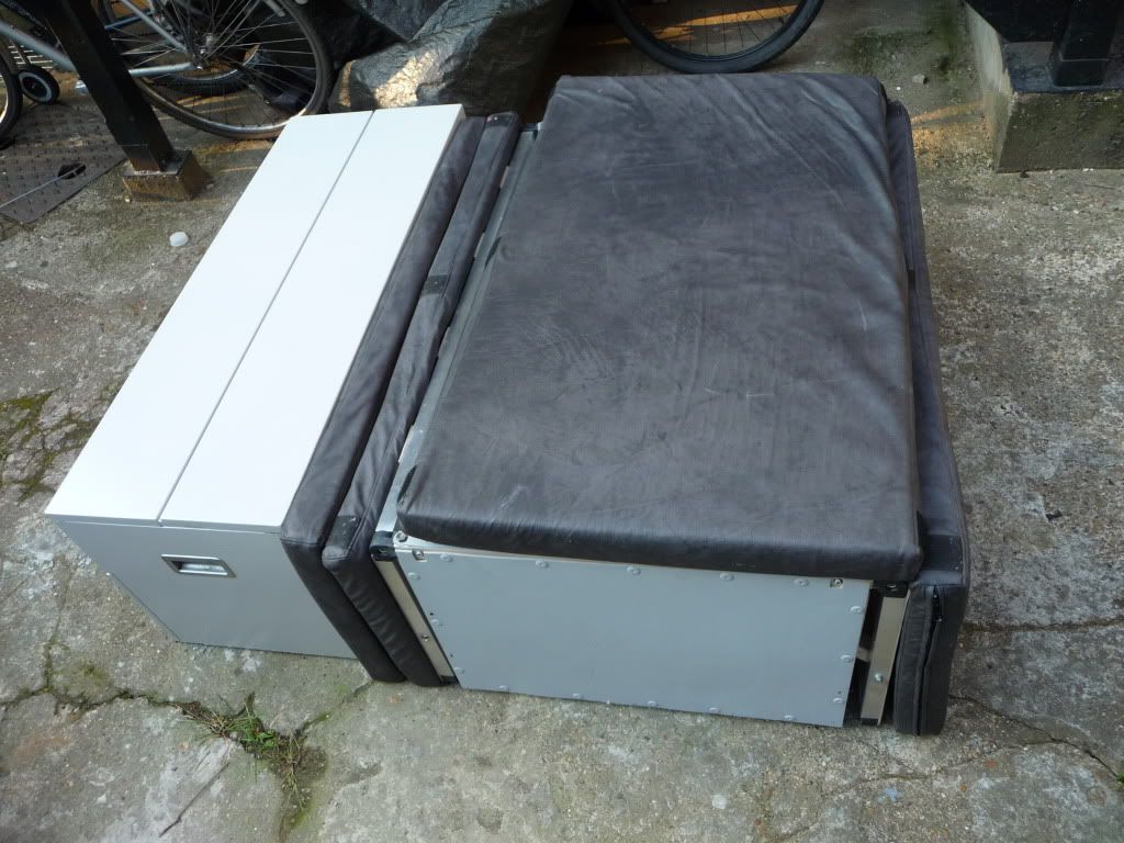 FOR SALE MiniKitchen unit/rock n roll bed/seat VW T4 Forum VW T5